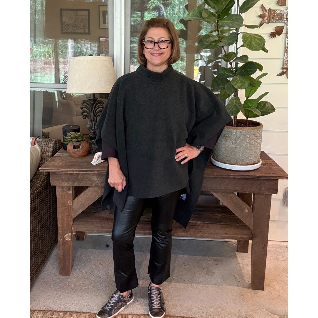 Agnes Poncho - Soft Black