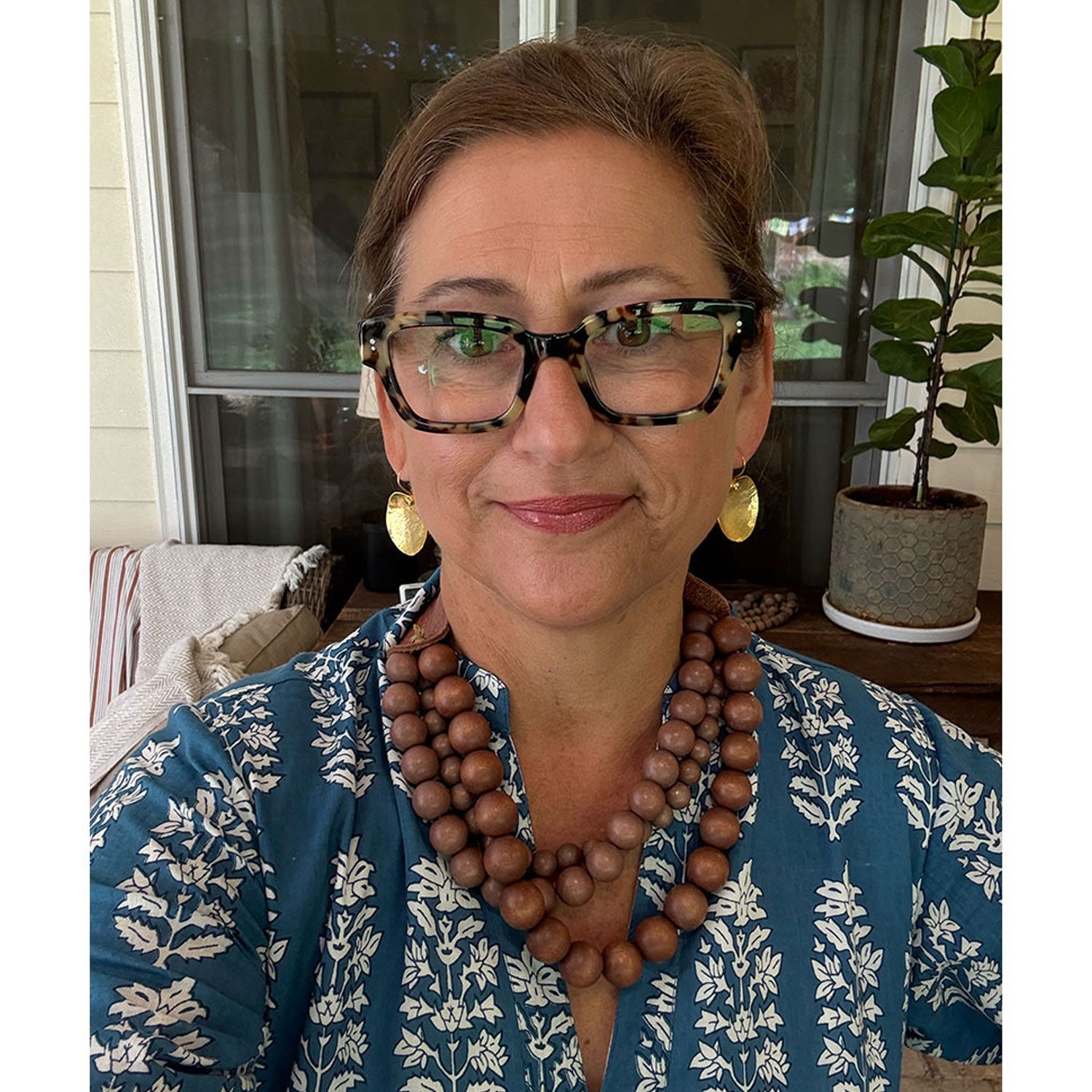 Short Beaded Necklace - Brown