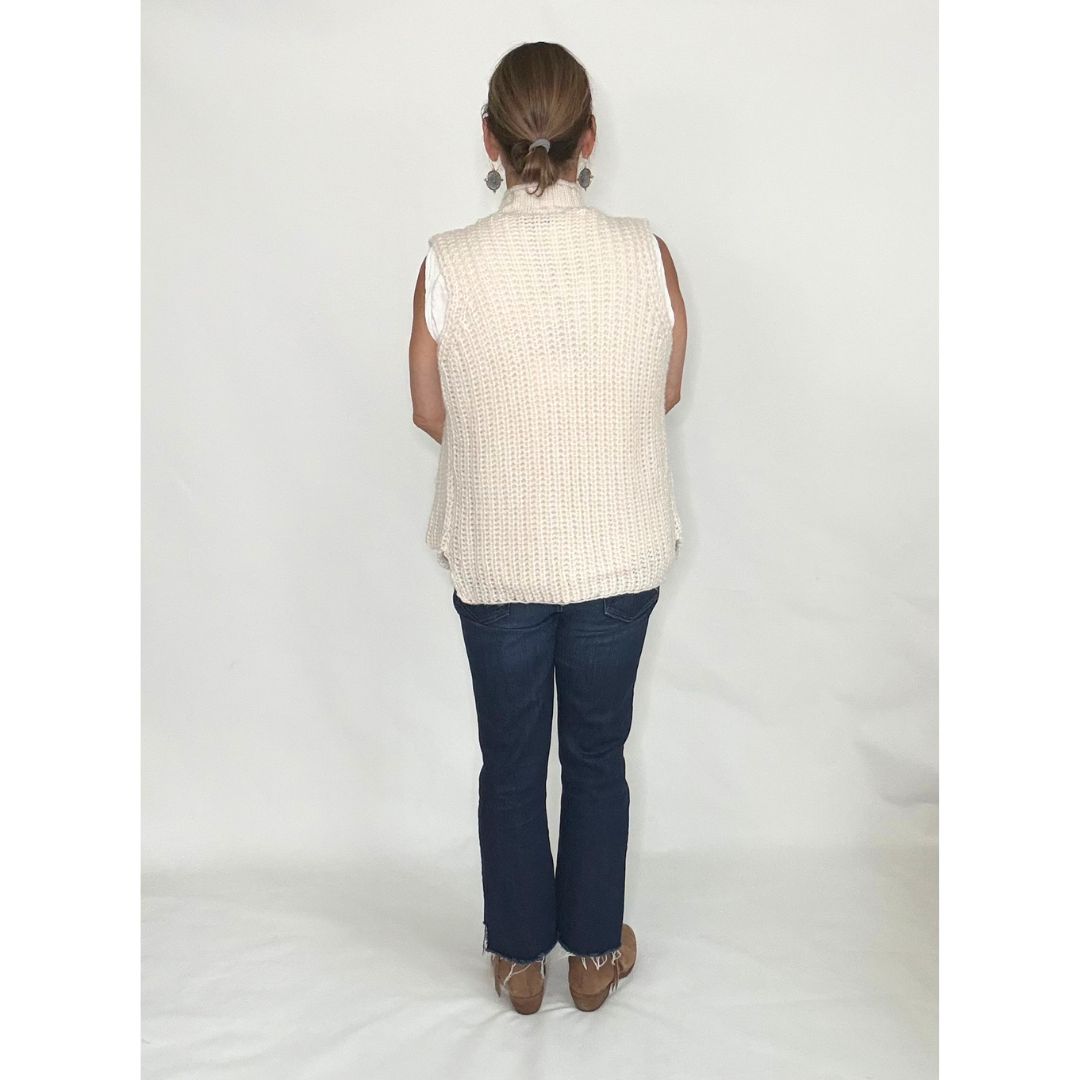 Tara Zip Vest - Almond