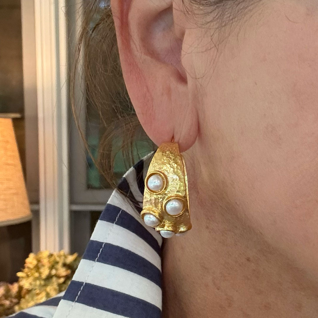 Hammered Hoop Earrings - Pearl