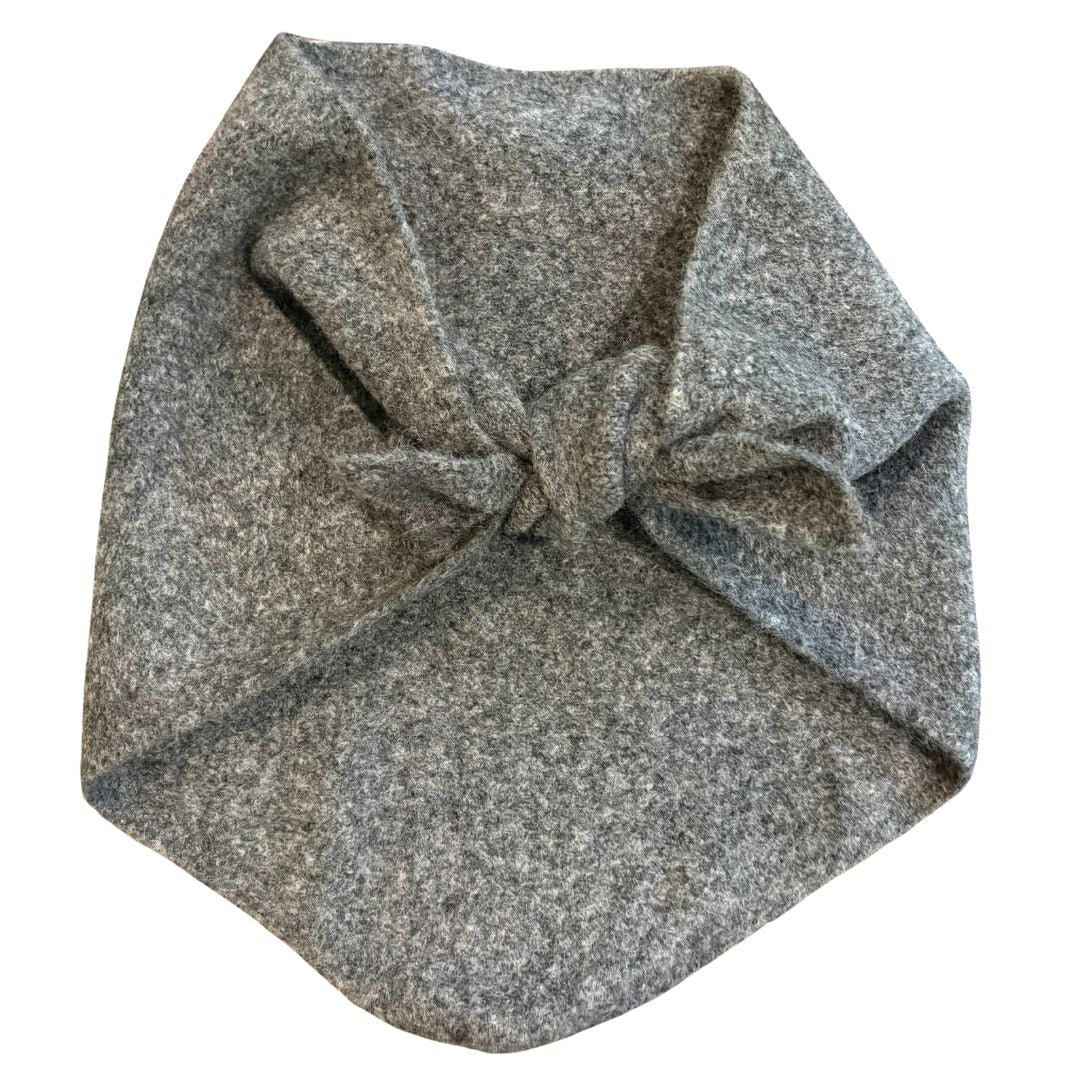 Triangle Scarf - Grey